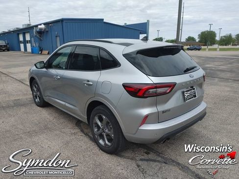Used 2024 Ford Escape ST-Line w/ Tech Pack #1 AWD/4WD image 5