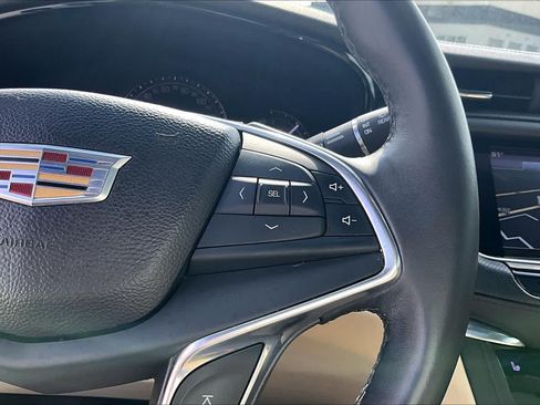Used 2017 Cadillac XT5 Luxury w/ Driver Awareness Package FWD image 23
