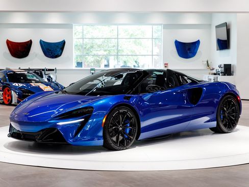 New 2026 McLaren Artura Spider RWD image 6