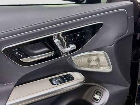 Certified 2025 Mercedes-Benz CLE 300 4MATIC Coupe image 21