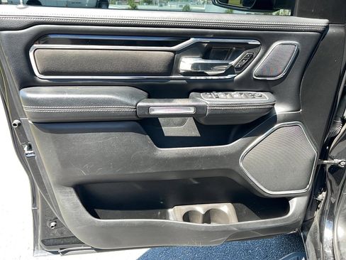 Used 2022 RAM 1500 Laramie AWD/4WD image 12