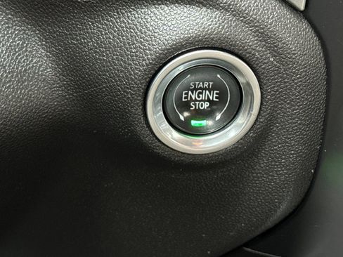 Used 2019 Chevrolet Silverado 1500 LTZ w/ LTZ Convenience Package image 26