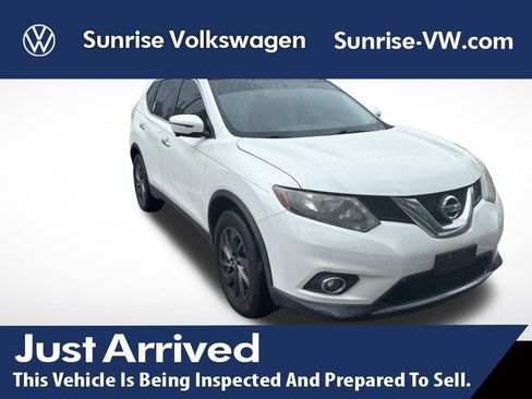 Used 2016 Nissan Rogue SL image 1