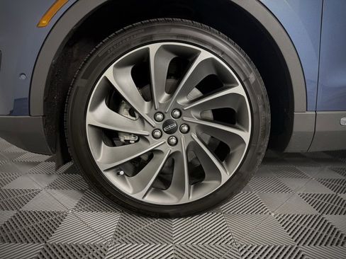 Used 2019 Lincoln Nautilus Reserve image 13