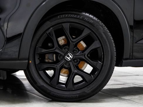 Used 2023 Honda HR-V Sport image 3