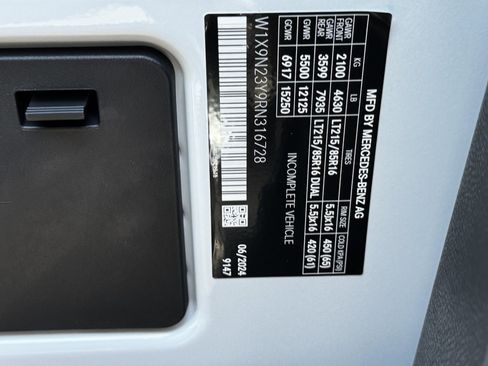 New 2024 Mercedes-Benz Sprinter 4500 image 19