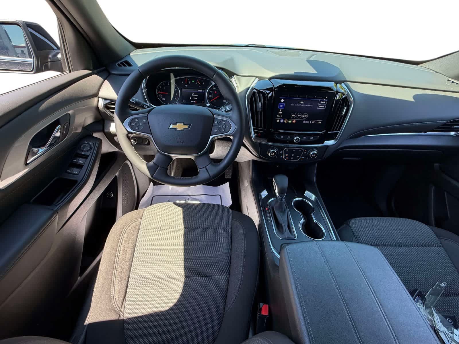 Used 2023 Chevrolet Traverse LT AWD/4WD image 14