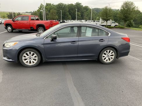 Used 2017 Subaru Legacy 2.5i w/ Alloy Wheel Package AWD/4WD image 4