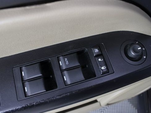 Used 2014 Jeep Patriot Latitude image 12