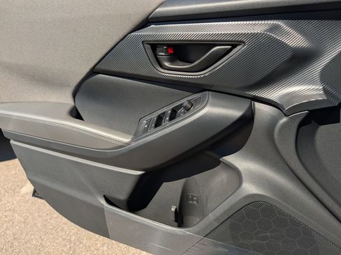 New 2025 Subaru Crosstrek 2.0i Premium image 18