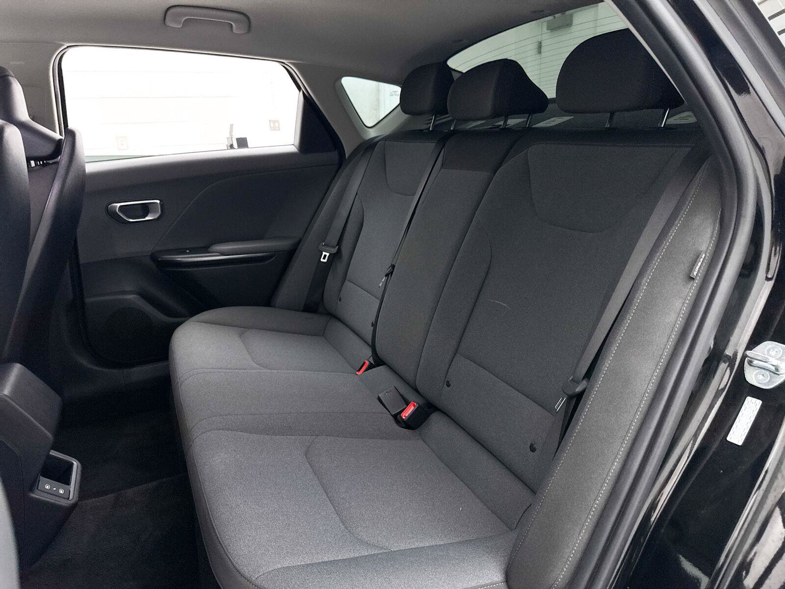 Used 2025 Kia K4 FWD image 29