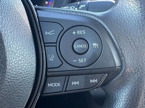 Used 2022 Toyota Corolla LE image 21