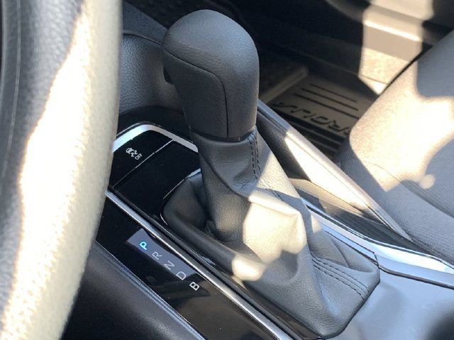 Used 2026 Toyota Corolla LE FWD image 26