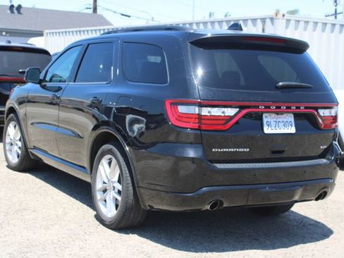 Used 2024 Dodge Durango GT RWD image 3