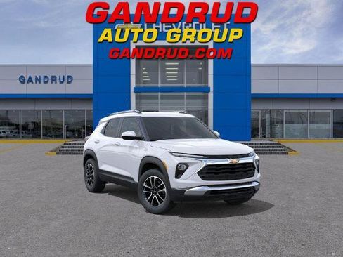 New 2026 Chevrolet TrailBlazer LT w/ Convenience Package AWD/4WD image 1