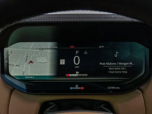 Used 2023 Land Rover Range Rover SE image 17