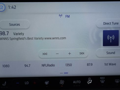 Used 2024 Ford Escape ST-Line Select w/ Tech Pack #2 image 19