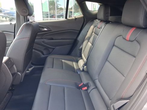 Used 2025 Chevrolet Trax RS w/ Driver Confidence Package image 20