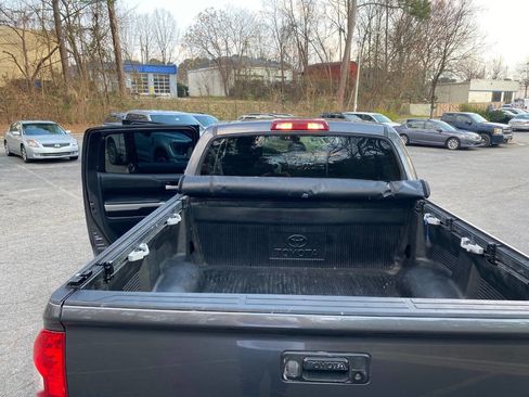 Used 2016 Toyota Tundra SR5 w/ SR5 Upgrade Package image 43