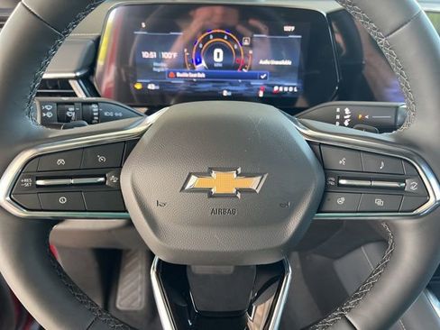 New 2025 Chevrolet Suburban Premier image 20