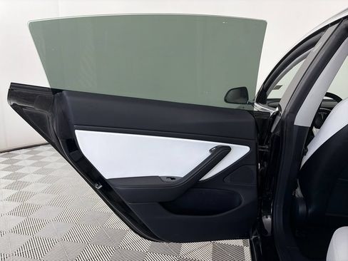 Used 2020 Tesla Model 3 Performance AWD/4WD image 12