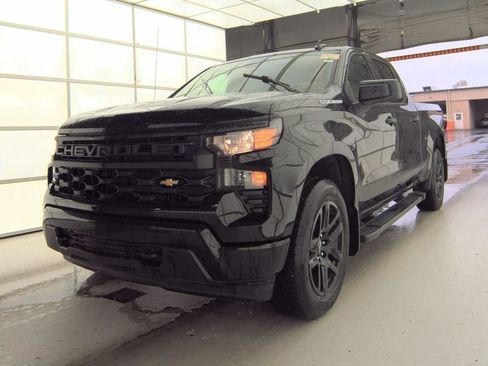 Used 2024 Chevrolet Silverado 1500 Custom AWD/4WD image 1