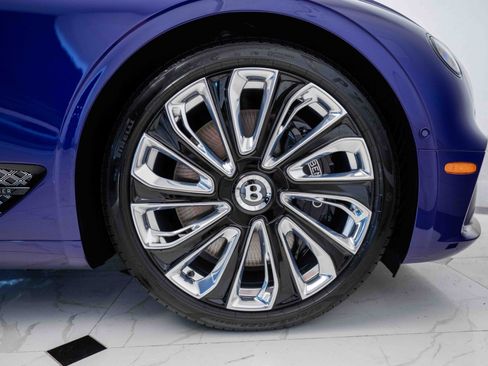 Used 2024 Bentley Continental GT Mulliner image 15