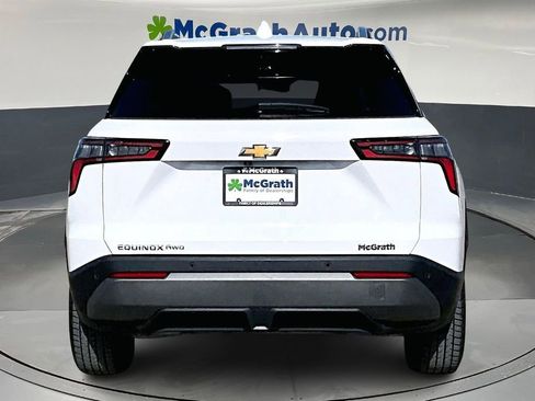 Used 2025 Chevrolet Equinox LT w/ Convenience Package II image 5