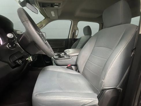 Used 2018 RAM 1500 Express w/ Express Value Package RWD image 20