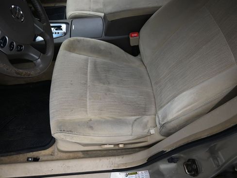 Used 2010 Nissan Altima 2.5 S w/ Premium Audio Pkg image 10