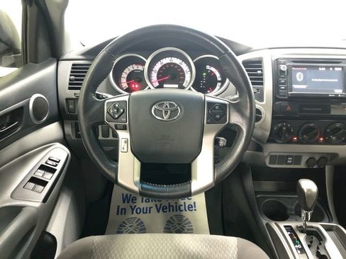 Used 2015 Toyota Tacoma 4x4 Double Cab w/ SR5 Package image 15