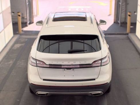 Used 2023 Lincoln Nautilus Reserve AWD/4WD image 5
