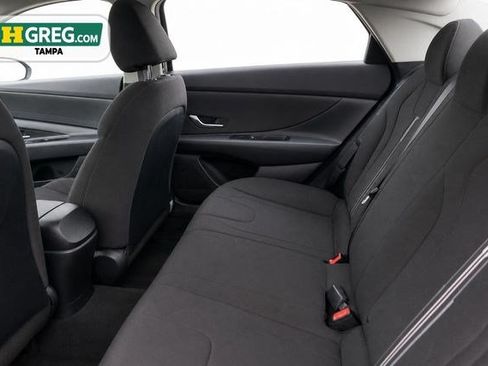 Used 2023 Hyundai Elantra SEL FWD image 11
