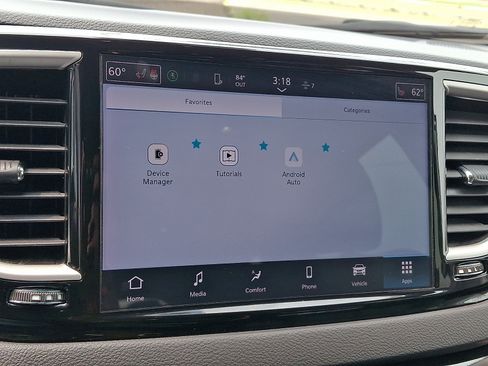 Used 2024 Chrysler Pacifica Touring-L FWD image 29