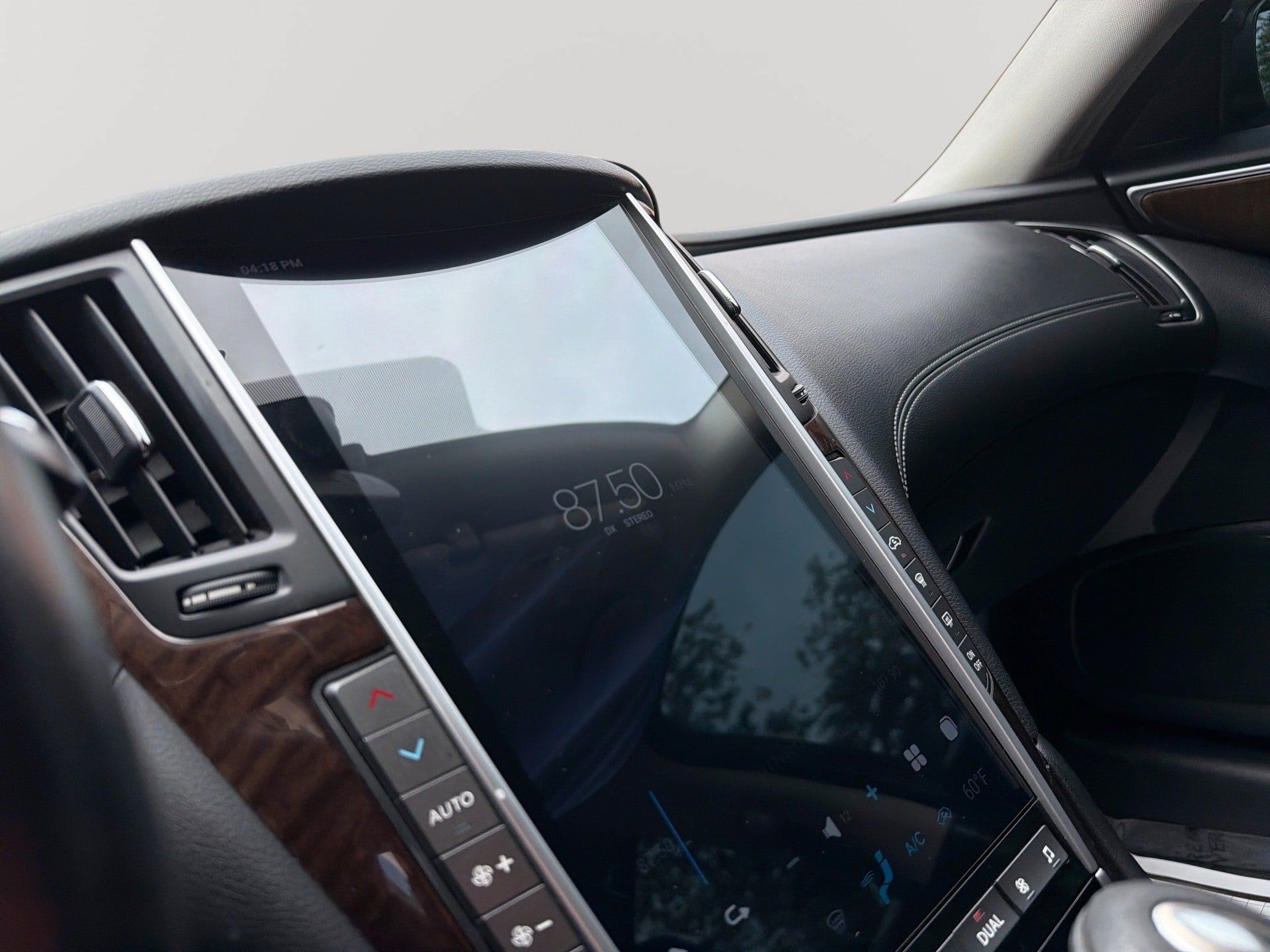 Used 2019 INFINITI Q50 Luxe RWD image 12