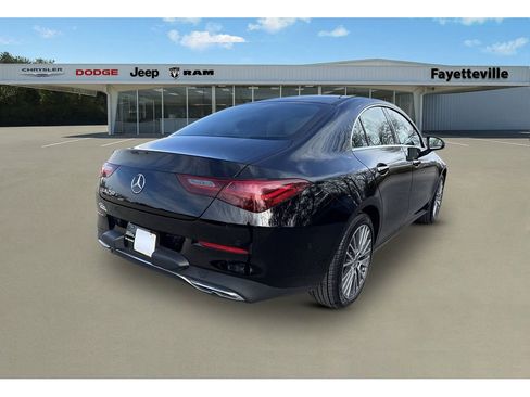 Used 2025 Mercedes-Benz CLA 250 image 3
