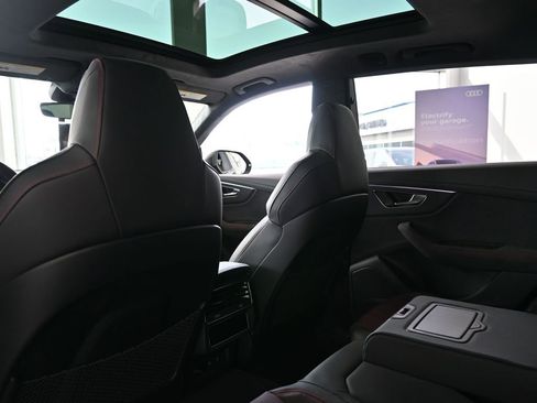 New 2026 Audi RS Q8 performance image 27