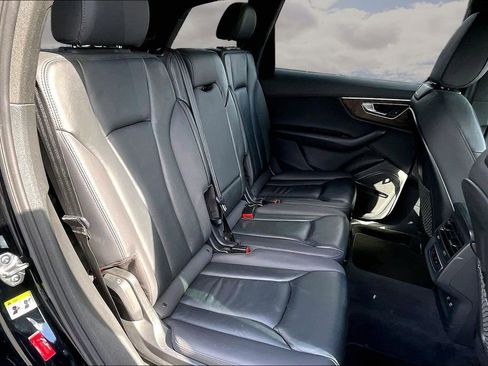 Used 2020 Audi Q7 3.0T Premium Plus image 24