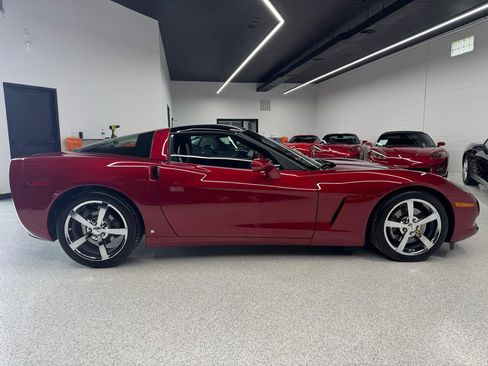 Used 2009 Chevrolet Corvette Coupe w/ Preferred Equipment Group RWD image 18