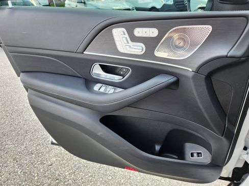 Used 2024 Mercedes-Benz GLE 350 4MATIC image 24