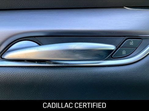Used 2023 Cadillac XT5 Luxury w/ LPO, Floor Liner Package AWD/4WD image 33