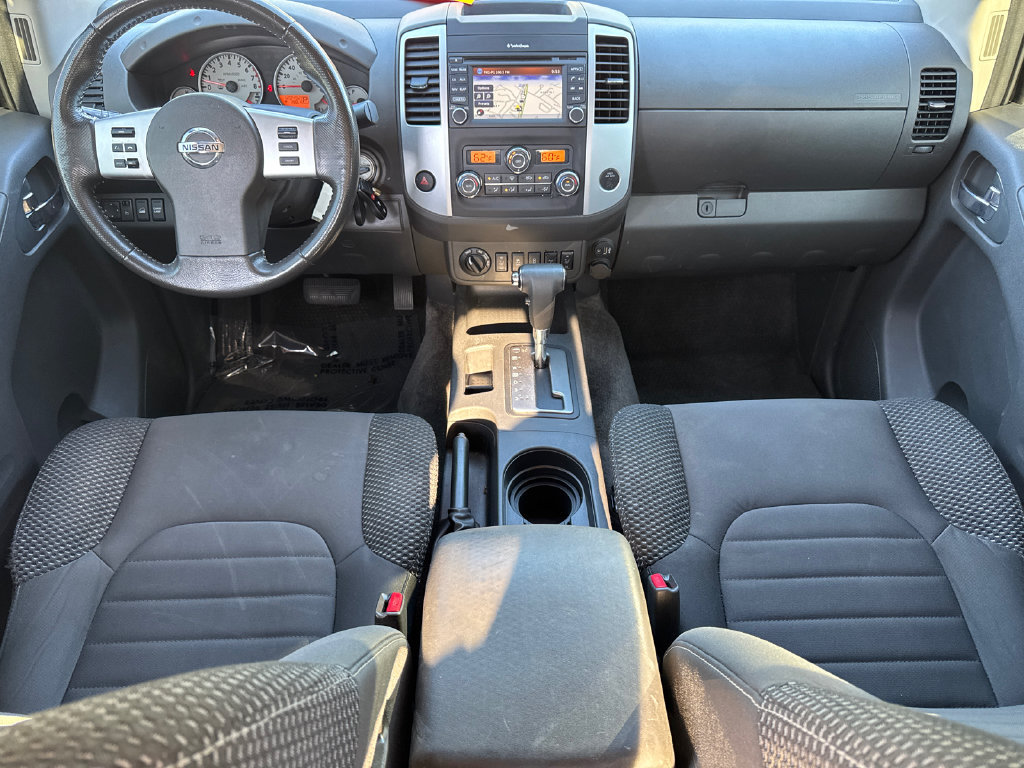 Used 2018 Nissan Frontier PRO-4X AWD/4WD image 25