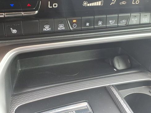 Used 2024 MAZDA CX-90 Plug-In Hybrid w/ Premium Pkg AWD/4WD image 13