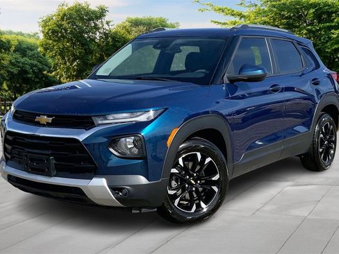 Used 2021 Chevrolet TrailBlazer LT w/ Convenience Package image 1