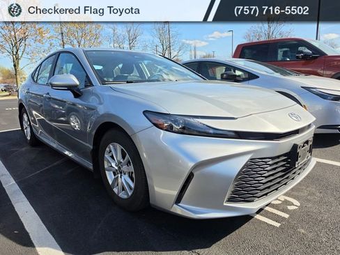 Certified 2025 Toyota Camry LE image 3