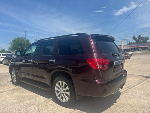 Used 2017 Toyota Sequoia Limited w/ Safety & Convenience Package AWD/4WD image 36
