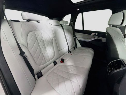 New 2026 BMW X5 xDrive50e w/ M Sport Package AWD/4WD image 25