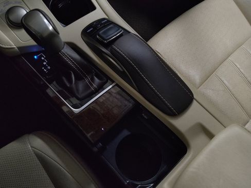 Used 2016 Lexus ES 350 w/ Luxury Package w/Wood Trim FWD image 26