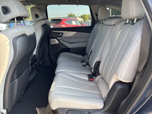 Certified 2025 Acura MDX w/ Technology Package FWD image 6