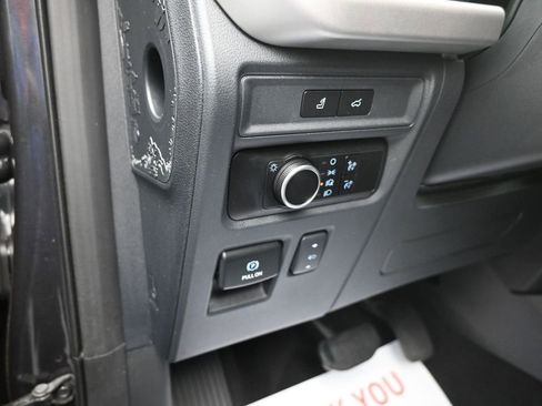 Certified 2024 Ford Expedition XLT image 13